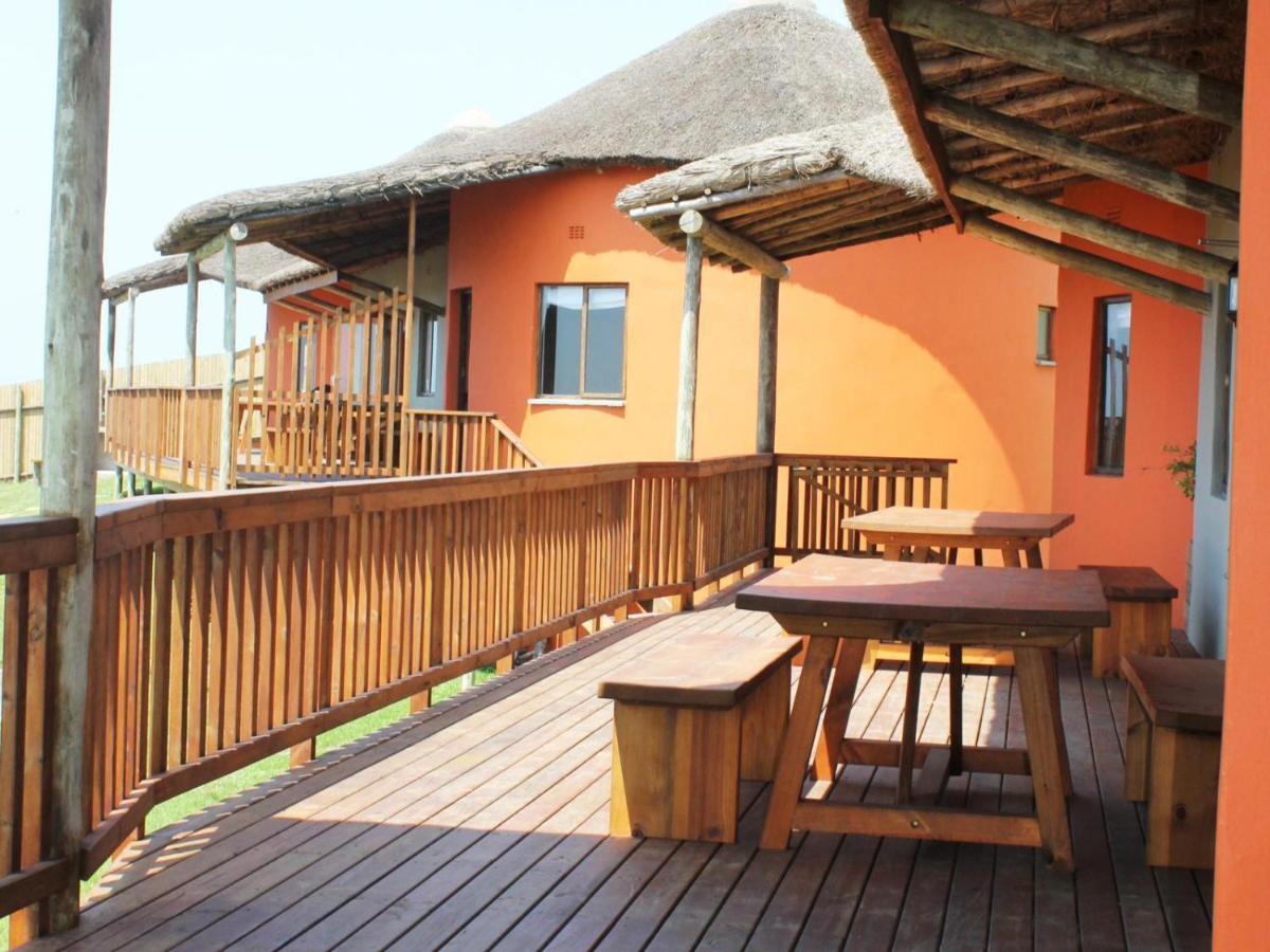 Swell Eco Lodge Lutsheni Esterno foto